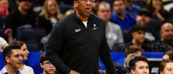 Arbeitet zukünftig für die New York Knicks: NBA-Trainer Mike Brown. - © Kevin Kolczynski/AP/dpa