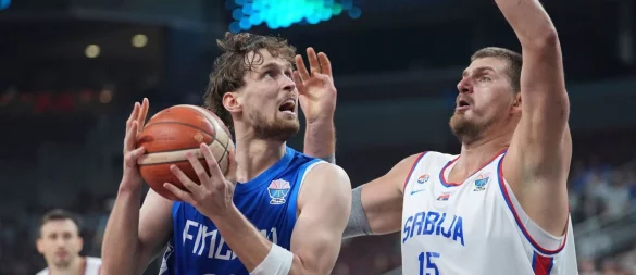 Nikola Jokic und Serbien sind bei der Basketball-EM überraschend ausgeschieden. - © Sergei Grits/AP/dpa