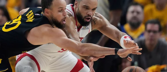 Stephen Curry (l.) kam auf 29 Punkte. - © Godofredo A. Vásquez/AP/dpa