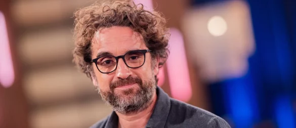 Schauspieler Oliver Wnuk blickt seit einem Einbruch bei ihm anders auf materielle Dinge. (Archivbild) - © Rolf Vennenbernd/dpa