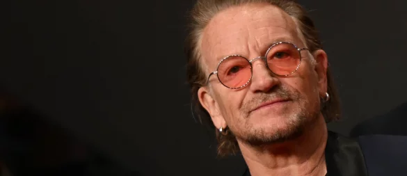 Die getönte Brille ist sein Markenzeichen: Bono wird 65 Jahre alt. (Archivbild) - © Britta Pedersen/dpa