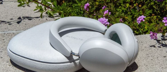Die Zeitschrift «Computer Bild» hat Over-Ear-Kopfhörer getestet. Sieger sind die «Sonos Ace»-Kopfhörer mit der Note 1,2. - © Andrej Sokolow/dpa-tmn