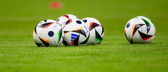 Für den Traditionsclub Vitesse Arnheim ist der Verlust der Profilizenz ein schwerer Schlag (Symbolbild). - © Tom Weller/dpa