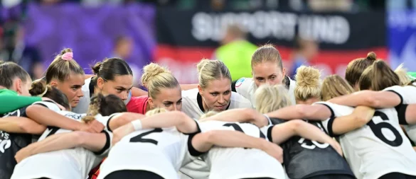 In Basel wartet die nächste EM-Herausforderung für das deutsche Frauenteam - © Sebastian Christoph Gollnow/dpa