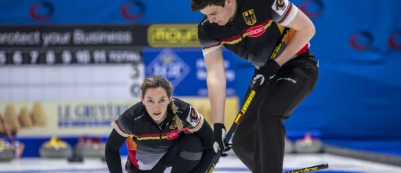Pia-Lisa Schöll hat die vorzeitige Olympia-Qualifikation im Mixed-Curling deutlich verpasst. - © Martial Trezzini/KEYSTONE/dpa