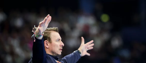 Trainer Filip Jicha und der THW Kiel spielten in Leipzig. - © Christian Charisius/dpa