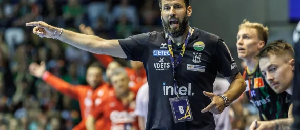 Der SC Magdeburg mit Trainer Bennet Wiegert steht im Final Four der Champions League. - © Andreas Gora/dpa