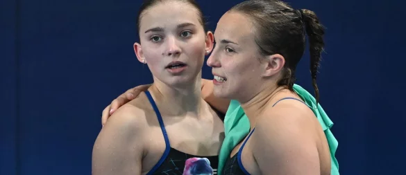 Jette Müller (l) und Lena Hentschel sicherten sich EM-Silber im Synchronspringen vom Drei-Meter-Brett. - © Sven Hoppe/dpa