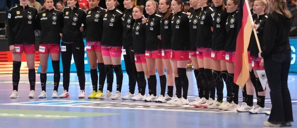 Die deutschen Handballerinnen haben - © Marcus Brandt/dpa
