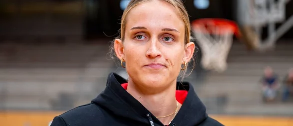 Auf Leonie Fiebich kommt es bei der Basketball-EM ganz besonders an. - © David Inderlied/dpa