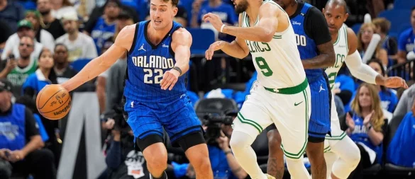Franz Wagner bestreitet mit den Orlando Magic ein NBA-Spiel in seiner Heimatstadt Berlin. - © John Raoux/AP/dpa