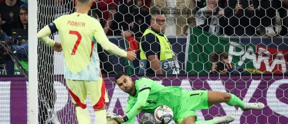 Álvaro Morata hat nach seinem Fehlschuss im Nation-League-Finale Drohungen erhalten - © Christian Charisius/dpa