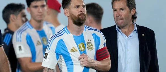 Nach einer verletzungsbedingten Auszeit soll Kapitän Messi in die argentinische Nationalmannschaft zurückkehren. (Archivbild) - © Jorge Saenz/AP/dpa