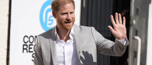Prinz Harry besuchte im September seinen Vater, König Charles III., in London - © Aaron Chown/PA/AP/dpa