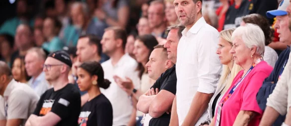 Dirk Nowitzki verbrachte seinen Geburtstag beim Basketball. - © Christian Charisius/dpa