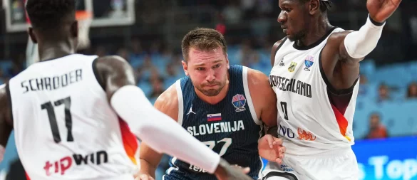 Luka Doncic stellte die deutschen Basketballer vor riesige Probleme. - © Sergei Grits/AP/dpa