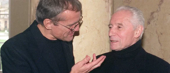 Jahrzehntelang prägte Juri Grigorowitsch (r) das weltberühmte Ballett des Moskauer Bolschoi Theaters. (Archivbild) - © Bernd Weißbrod/dpa