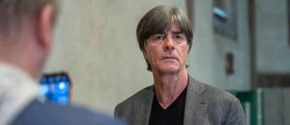 Bereit für eine Rückkehr auf die Trainerbank? Joachim Löw. - © Helena Dolderer/dpa