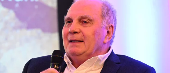 Hoeneß spricht Klartext - © Felix Hörhager/dpa