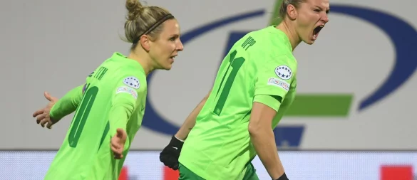 Treffen für Wolfsburg in der Bundesliga: Svenja Huth (li.) und Alexandra Popp - © Swen Pförtner/dpa