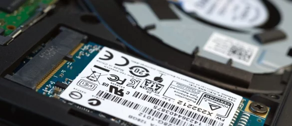 Egal, ob SSD-Speicher (Bild) oder klassische Festplatte: Richtig gelöscht sind Daten darauf nur, wenn sie überschrieben wurden. - © Andrea Warnecke/dpa-tmn