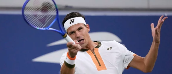 Daniel Altmaier gewinnt sein zweites Fünf-Satz-Match in Serie. - © Frank Franklin II/AP/dpa