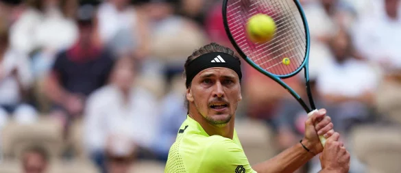 Alexander Zverev hatte in Paris nur einen Kurzeinsatz und steht im Viertelfinale. - © Dimitar Dilkoff/AFP/dpa