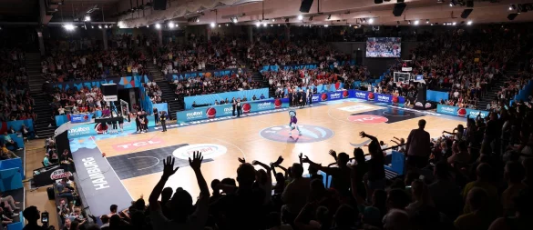 Beim EuroCup-Spiel der Towers Hamburg gegen Hapoel Jerusalem müssen sich die Fans auf verstärkte Sicherheitsmaßnahmen einstellen. - © Christian Charisius/dpa