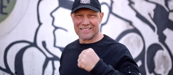 Mit steigendem Alkoholpegel denken Männer auf Veranstaltungen manchmal, es mit dem früheren Box-Profi Axel Schulz aufnehmen zu können. (Archivbild) - © Michael Ukas/dpa