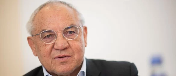Felix Magath kritisiert die Club-WM. - © Sebastian Gollnow/dpa