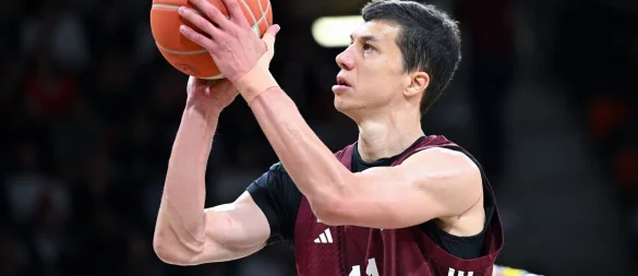 Vladimir Lucic und die Bayern-Basketballer stehen in den Playoffs unter Druck. - © Sven Hoppe/dpa