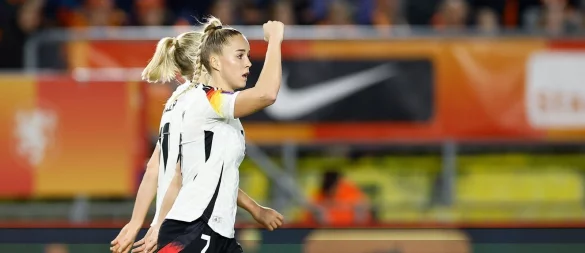 Hat Grund zur Freude: DFB-Kapitänin Giulia Gwinn. - © Toin Damen/dpa