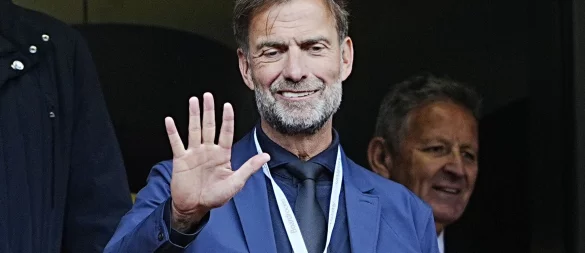 Jürgen Klopp ist auf der Suche nach einem neuen Coach für RB Leipzig. - © Peter Byrne/PA Wire/dpa