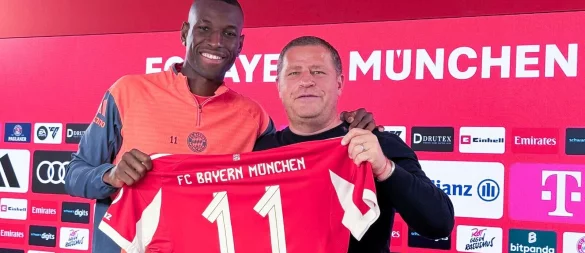 Jackson (l.) wird im Bayern-Trikot mit der 11 auflaufen. - © Klaus Bergmann/dpa