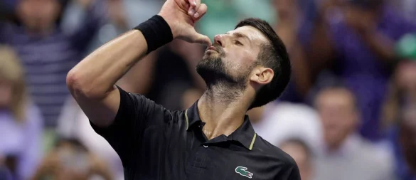 Novak Djokovic widmet seinem Sieg seiner Tochter, die ihren 8. Geburtstag feierte. - © Adam Hunger/AP/dpa