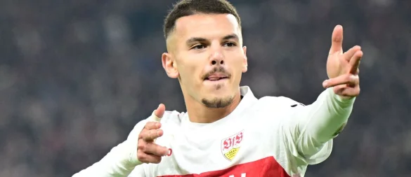 Badredine Bouanani durfte über sein Tor für den VfB Stuttgart jubeln - dank einer Vorlage von Torwart Alexander Nübel. - © Bernd Weißbrod/dpa