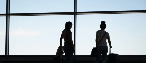 Ansprüche leicht gemacht: Ein Online-Check zeigt, ob bei Verspätung, Ausfall oder Gepäckverlust Entschädigung zusteht. - © Sebastian Kahnert/dpa