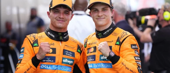 Bitte nicht crashen: die WM-Rivalen Lando Norris (l) und Oscar Piastri. - © Bradley Collyer/PA Wire/dpa