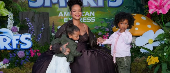 Rihanna und ihre Söhne Riot Rose Mayers (l) und RZA Athelston Mayers (r) bei der Premiere. - © Jordan Strauss/Invision/AP/dpa