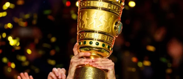 Es geht um den Pokal und ums Geld. - © Tom Weller/dpa