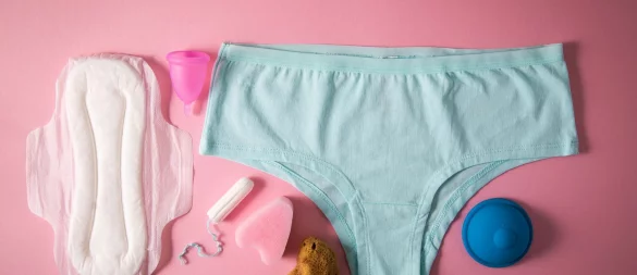 Binde, Slip, Schwamm, Tasse, Tampon: Die Auswahl an Periodenprodukten wird immer größer. Und es gibt immer mehr nachhaltigere Optionen. - © Christin Klose/dpa-tmn