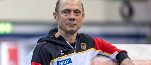 Cheftrainer Jens Milbradt äußert sich vor der Heim-EM der Turner. - © Frank Hammerschmidt/dpa