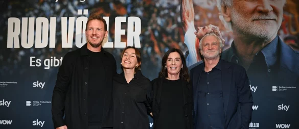 Julian Nagelsmann bei Völlers Filmpremiere. - © Arne Dedert/dpa