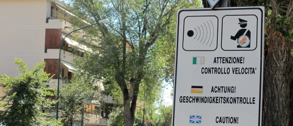 Urlaub vorbei, Bußgeld da: Verkehrsverstöße im Ausland können teuer werden – und auch zu Hause Folgen haben. - © picture alliance / ZB