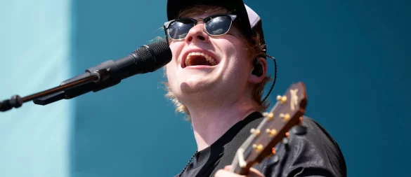 Acht Studioalben hat er seit 2011 veröffentlicht, sechs davon landeten in Deutschland auf Platz eins: Ed Sheeran. (Archivbild) - © Wilfredo Lee/AP/dpa