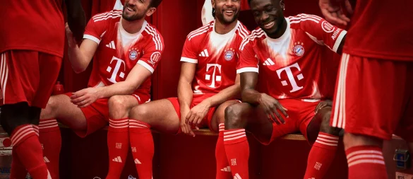 Der FC Bayern hat seine Garderobe aufgehübscht. - © adidas/dpa