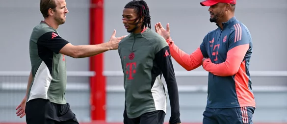 Bayern-Trainer Vincent Kompany (r) und Torjäger Harry Kane (l) beim Abschlusstraining vor dem Auftaktspiel gegen Chelsea. - © Sven Hoppe/dpa