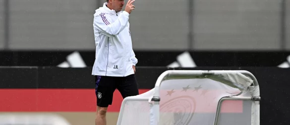 Julian Nagelsmann beim Abschlusstraining. - © Federico Gambarini/dpa