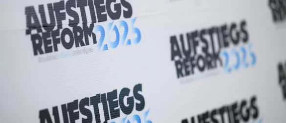 Der NOFV setzt sich verstärkt für eine Aufstiegsreform zur 3. Liga ein. - © Hendrik Schmidt/dpa