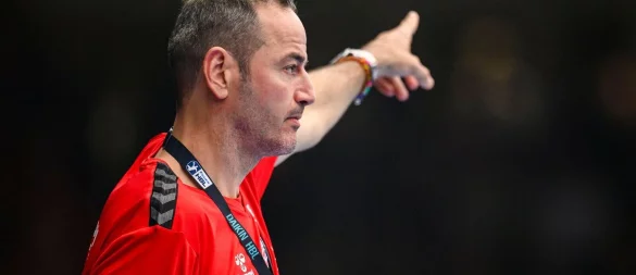 Der spanische Ex-Handball-Star Iker Romero ist seit 2021 Trainer der SG BBM Bietigheim. - © Tom Weller/dpa